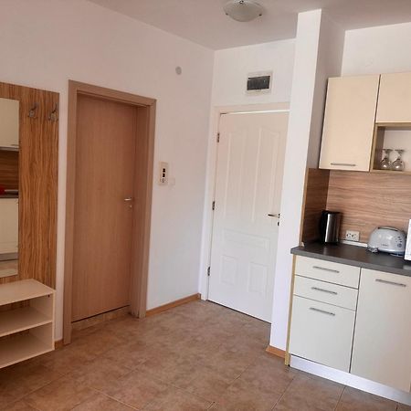 Aпартаменти Мини В Бей Вю Aparthotel Tsarevo Exterior photo